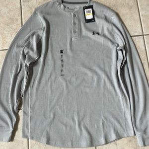 Men’s Under Armour Long Sleeve T-shirt - Size Medium - NWT